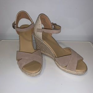 Nine West Nude Suede Espadrilles